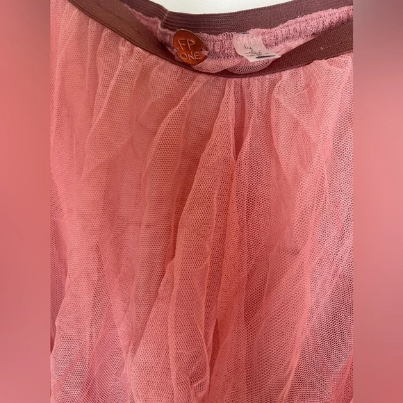 Y2K FP ONE Free People Net Godet Half Slip Midi SKIRTM/LPink Sheer Tulle Ruffled - Picture 13 of 16